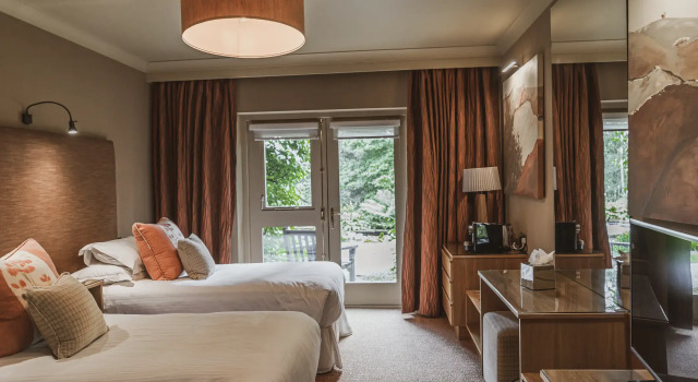 Номер Standard с видом на озеро Cragwood Country House Hotel