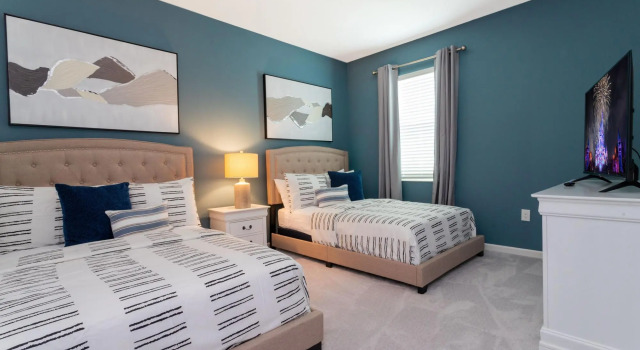 Large themed bedroom home near Disney
