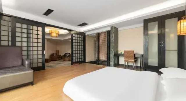 Люкс Business Sanflowery Hotel