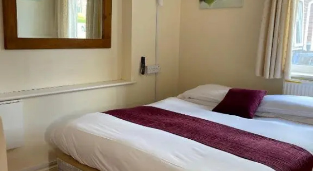 Четырёхместный люкс с 2 комнатами The Railway Sleeper Lodge