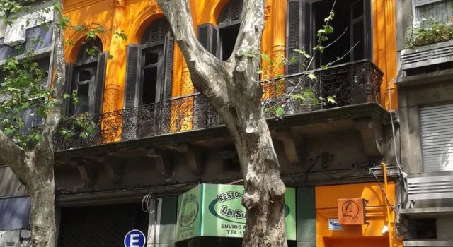 Caballo Loco - Hostel, Prenota Ostello Ostelli a Montevideo, vicino a Cagancha Square, Ostello