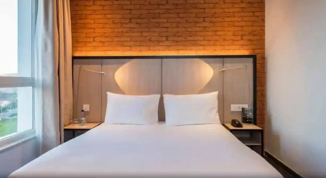 Camera Standard M Hotel Kigali