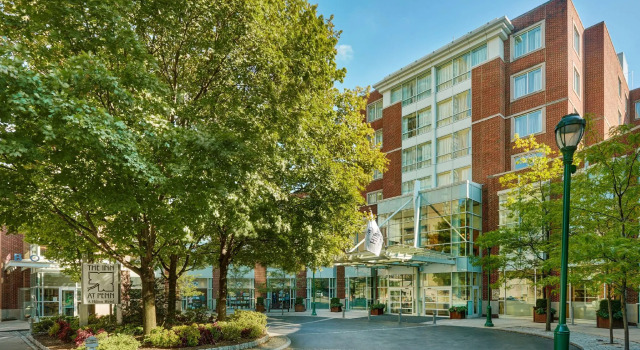 Номер Standard The Inn at Penn, A Hilton Hotel