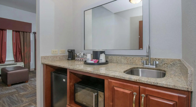 Двухместный номер Standard Hampton Inn & Suites Selma-San Antonio/Randolph AFB