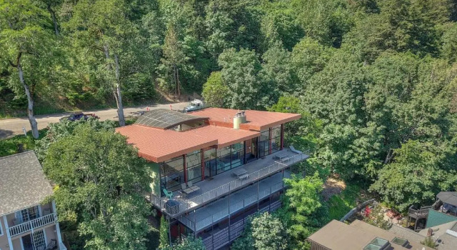 Коттедж Alizes 4 Bedrooms 4.5 Bathrooms Home