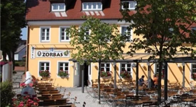 Zorbas, Reservar Hotel Hotéis em Dachau com estacionamento, Estacionamento