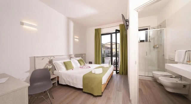 Трёхместный номер Standard Spa Hotel Splendid Sole