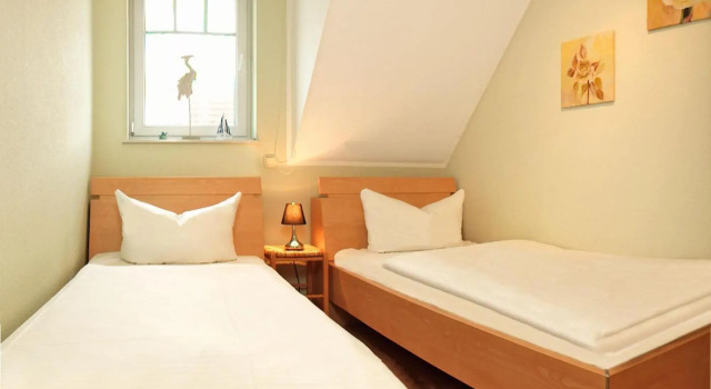 Reihenhäuser Timmendorf Strand Haus Sonnenaufgang, Book Hotel Hotels in Poel Island with Parking, Parking