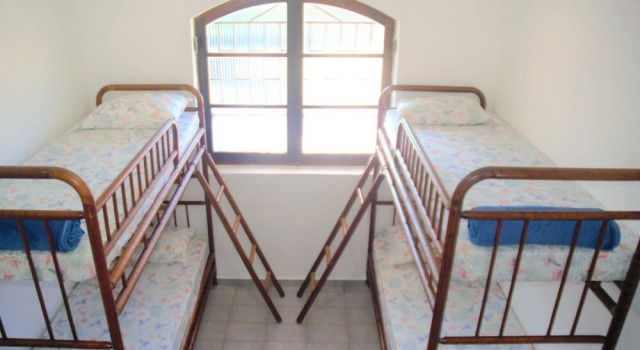 Кровать в общем номере Marujo Hostel