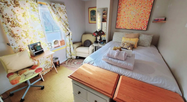 Room-cozy Yellow Queen Bed By Yale U, Κράτηση Ξενοδοχείο Νιου Χέιβεν Connecticut