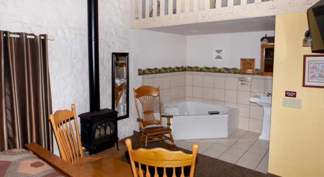 Люкс Stone Mill Hotel & Suites