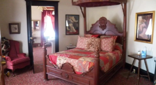 Люкс Deluxe Grand Victorian Inn