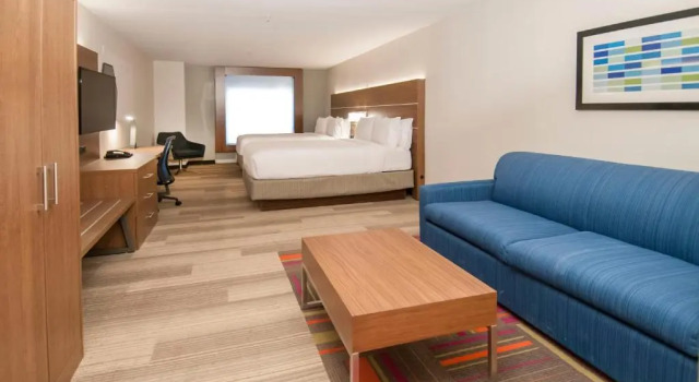 Двухместный люкс Holiday Inn Express Hotel & Suites Plano West - Frisco by IHG