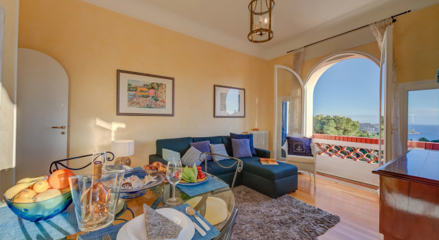 Villa MonTLilin - Happy Rentals, Забронировать Вилла Отели в центре Вильфранш-сюр-Мер, в центре