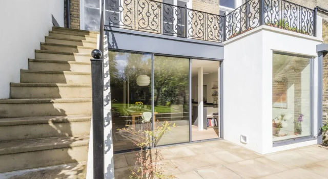 Luxurious Highbury Mansion with Beautiful Garden