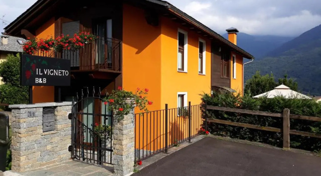 Il Vigneto, Забронировать Отель Кастьоне-Андевенно Valtellina