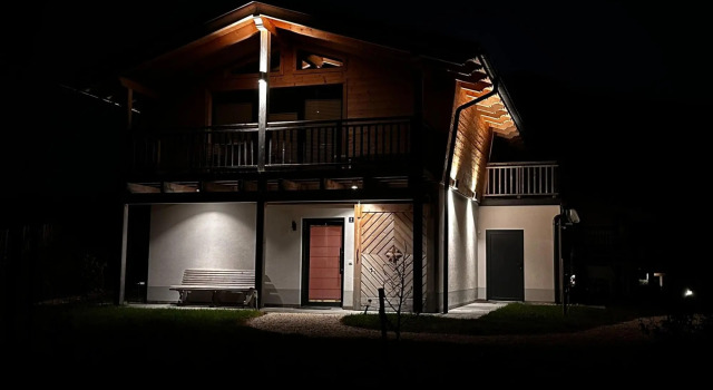 Chalet Alpenzauber mit Beheiztem Pool, Inzell, Varaa Mökki Hotellit Baijeri pysäköinnillä, Pysäköinti