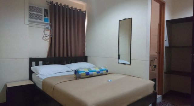Двухместный номер Deluxe Calamba Pension Plaza