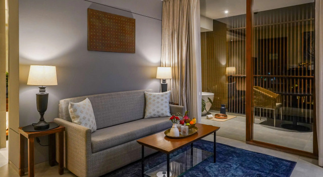 Полулюкс Radisson Resort and Spa Lonavala