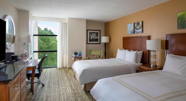 Четырёхместный номер Standard Atlanta Marriott Alpharetta