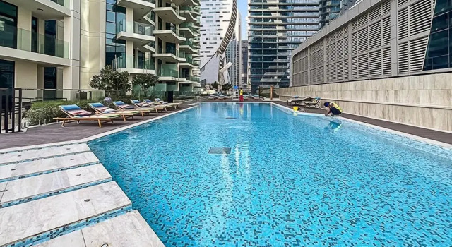 Designer 1BR Apt Fully Equipped
