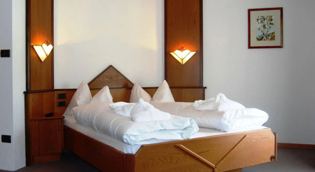 Smy Koflerhof Wellness & Spa Dolomiti, Забронировать Курортный отель Отели Разун-ди-Сопра с бассейном, Бассейн