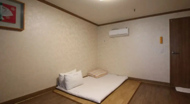 Номер Standard Yangji Park Hotel
