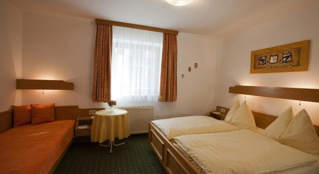 Haus Christa, Rezerwuj Hotel Hotele w Salzburg z parkingiem, Parking