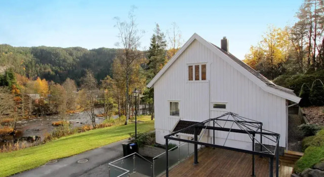Коттедж 8 person holiday home in Lindesnes