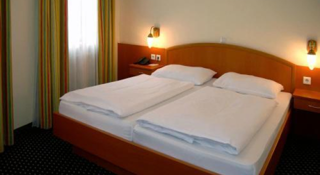 Suite Hotel 900 m zur Oper