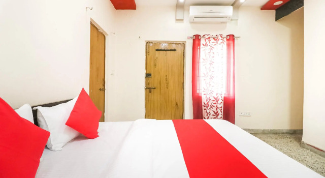 Hotel Kalyug Palace by OYO Rooms