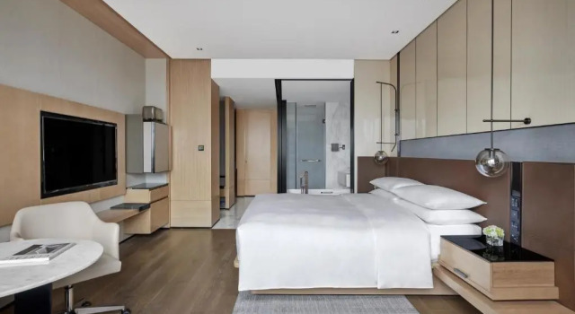 Номер Standard Shenyang Marriott Hotel