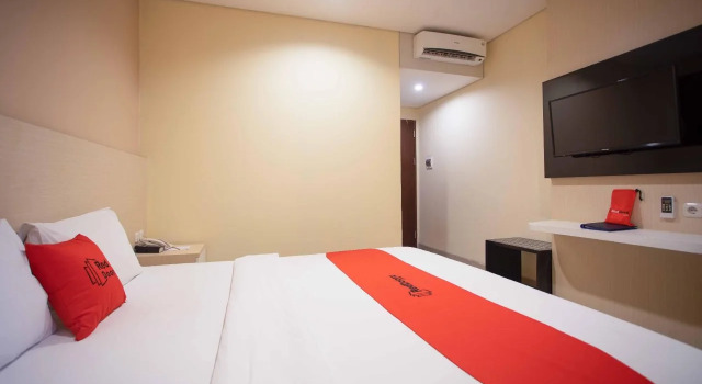 Igloo Hotel, Rezervovat Hotel Bekasi West Java