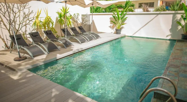 Beachcove No 6, Rezerwuj Hotel Hotele w Pereybere z basenem, Basen