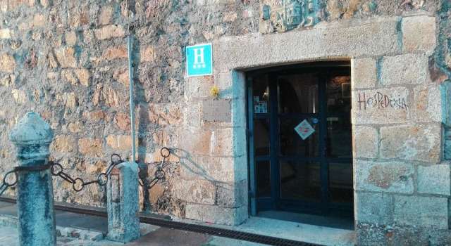 Hospedería del Santuario de la Peña de Francia, Book Hotel El Cabaco 
