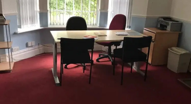 Junction 10 Budget Travel Accommodation