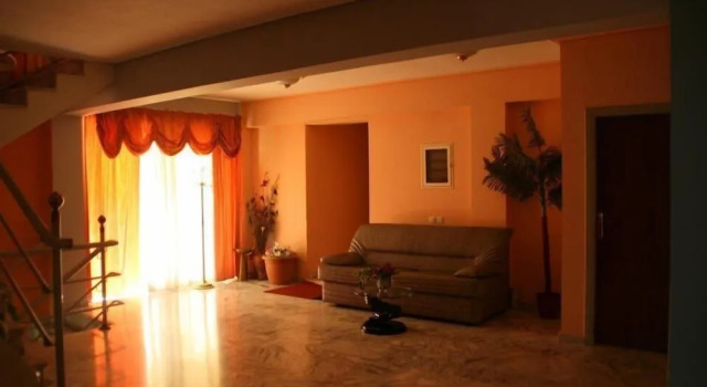 Batis Hotel