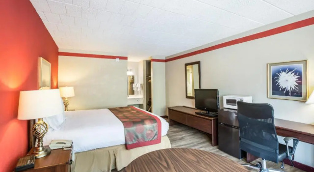 Номер Standard Red Carpet Inn & Suites