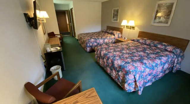 Standardowy czteroosobowy pokój Boulder Bear Motor Lodge