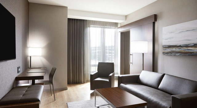 Двухместный люкс AC Hotel by Marriott Bloomington Mall of America