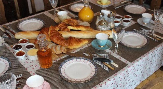 Préméhan, Rezerwuj Hotel  