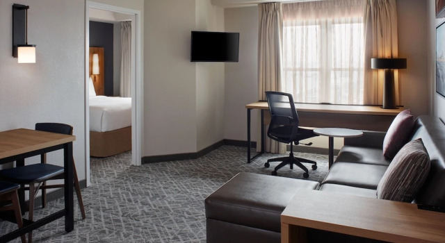 Люкс Residence Inn by Marriott Mississauga-Airport Corporate Centre West