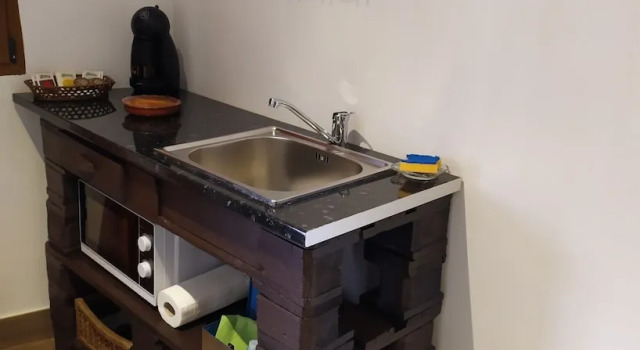 Апартаменты House with Hot Tub