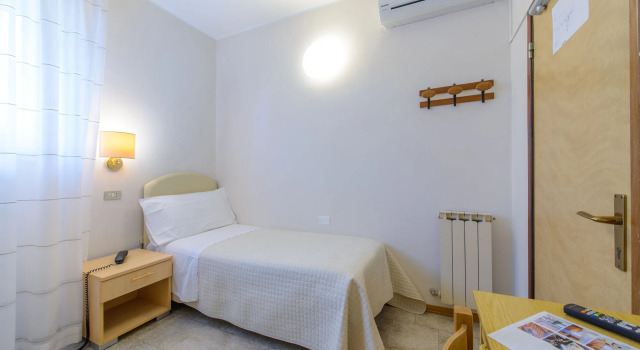 Hotel Falco, Забронировать Отель Отели Риччоне с бассейном, Бассейн