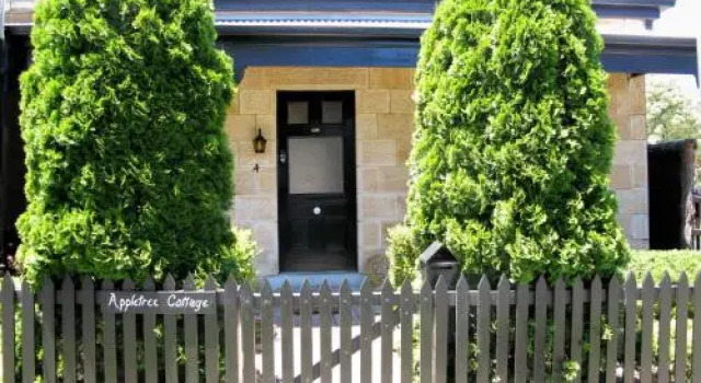 Apple Tree Cottage, Забронировать Дом для отпуска Отели Миттагонг с парковкой, рядом с Парк Destination Southern Highlands, Парковка