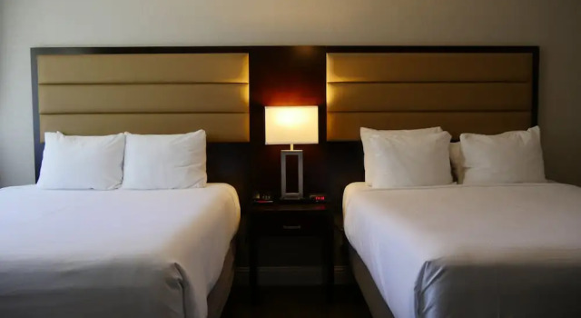 Двухместный номер Deluxe Inn at Highway 1