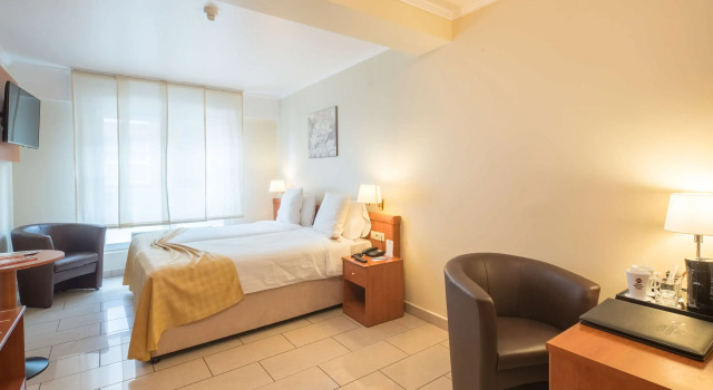 Двухместный номер Standard Best Western Plus Grand Hotel Victor Hugo