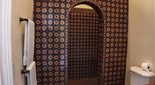 Полулюкс Hacienda Cerritos