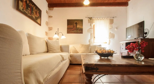 Traditional Elegant Cretan Mansion, Забронировать Дом для отпуска Коттеджи Ханья, Коттедж