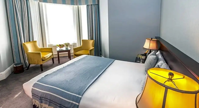 Полулюкс Best Western Plus The Connaught Hotel and Spa